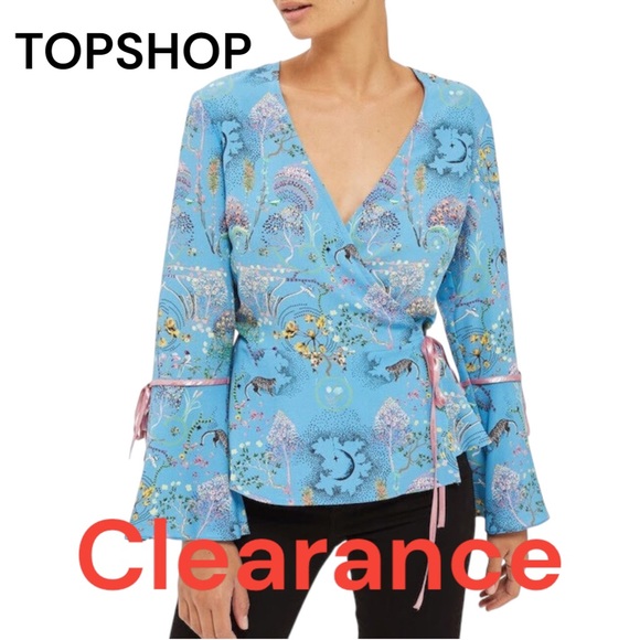 Topshop Tops - 🔴 TOPSHOP Magical Leopard Print Wrap Top sz 6 US Blue